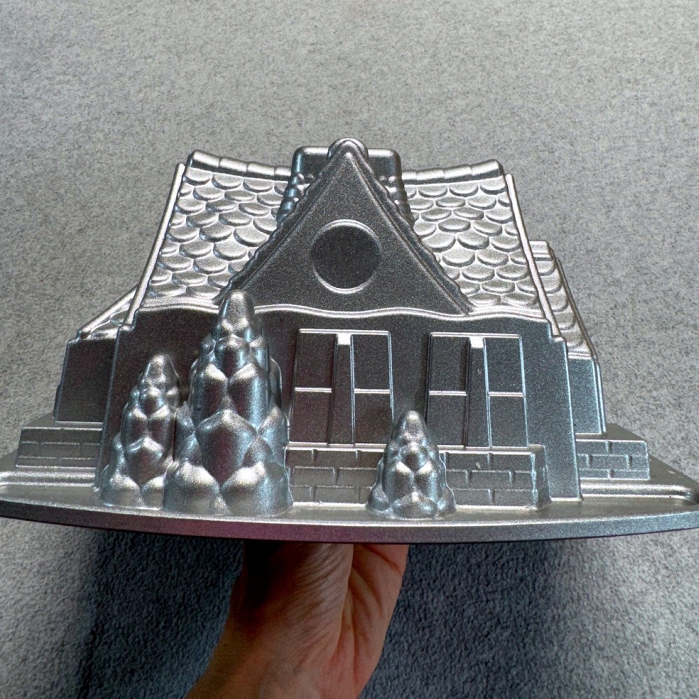 Wilton 1994‎ Gingerbread House Aluminum Cake Pan Christmas Baking Mold USA Retro